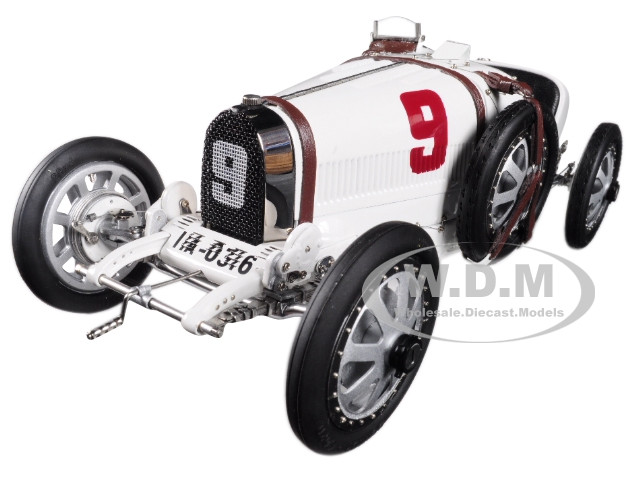 Bugatti T35 #9 National Color Project Grand Prix Germany Limited Edition to 800 pieces Worldwide 1/18 Diecast Model Car by CMC diecast model