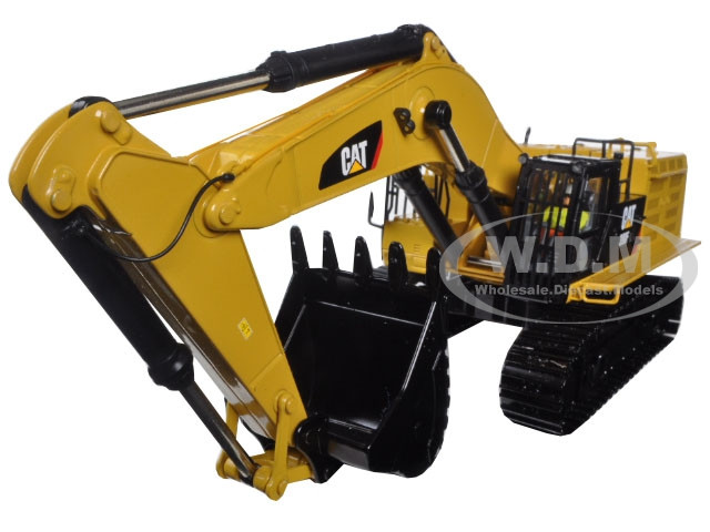 CAT Caterpillar 390F LME Hydraulic Tracked Excavator with Operator "Core Classics" Series 1/50 Diecast Model by Diecast Masters diecast model