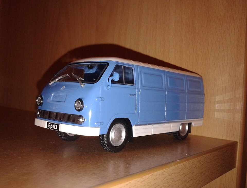ErAZ-762b, a model car by DeAgostini