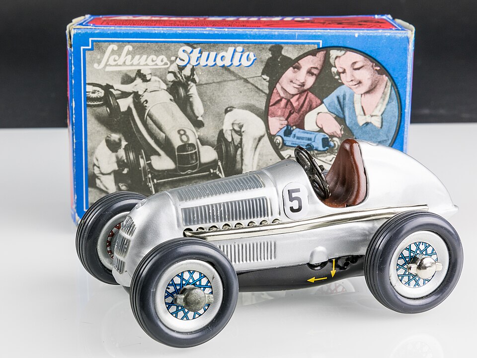 Schuco Studio 1050 Mercedes Grand Prix 1936-92549, a model car by Schuco