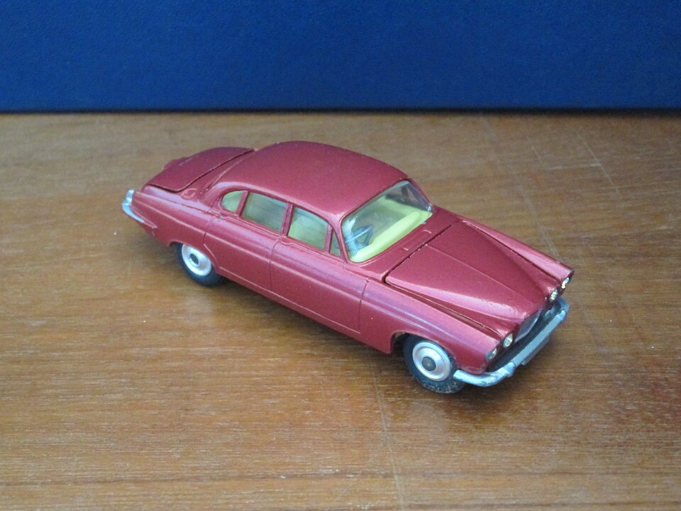 Corgi Jaguar Mark X, a model car by Corgi toys