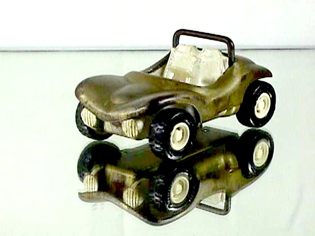 Juguete carrrito, a model car by Tonka Toys
