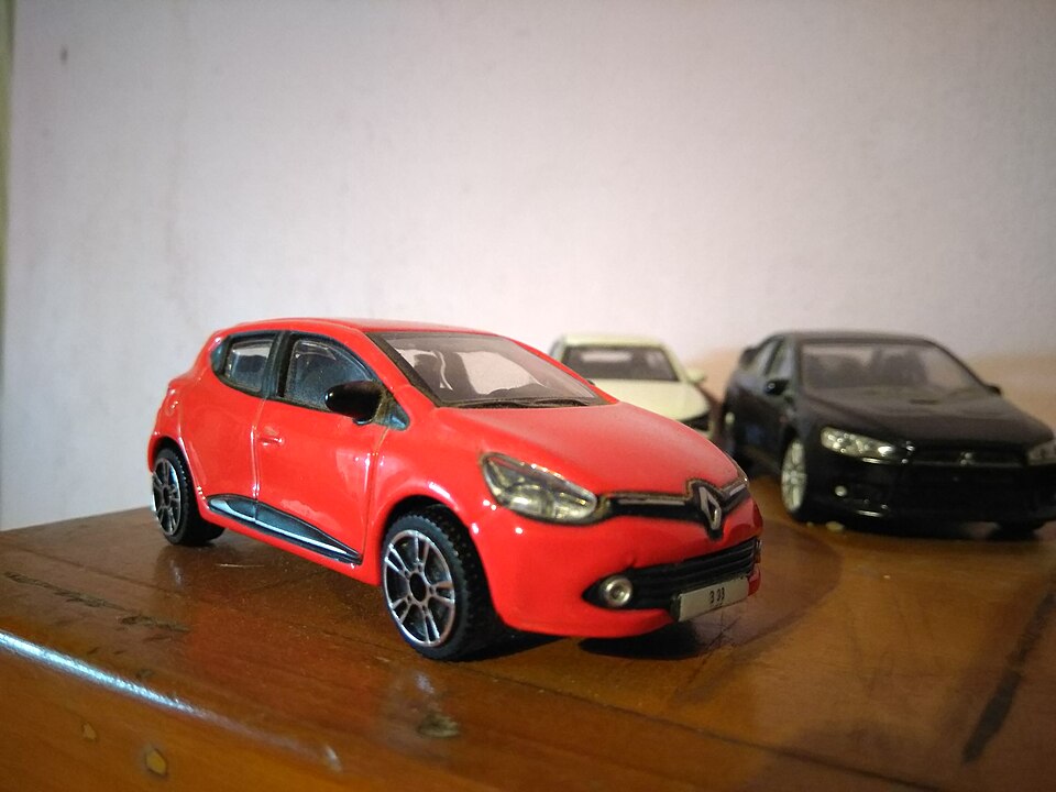 Renault Clio 5 Dynamique by Bburago Street Fire, a model car by Bburago