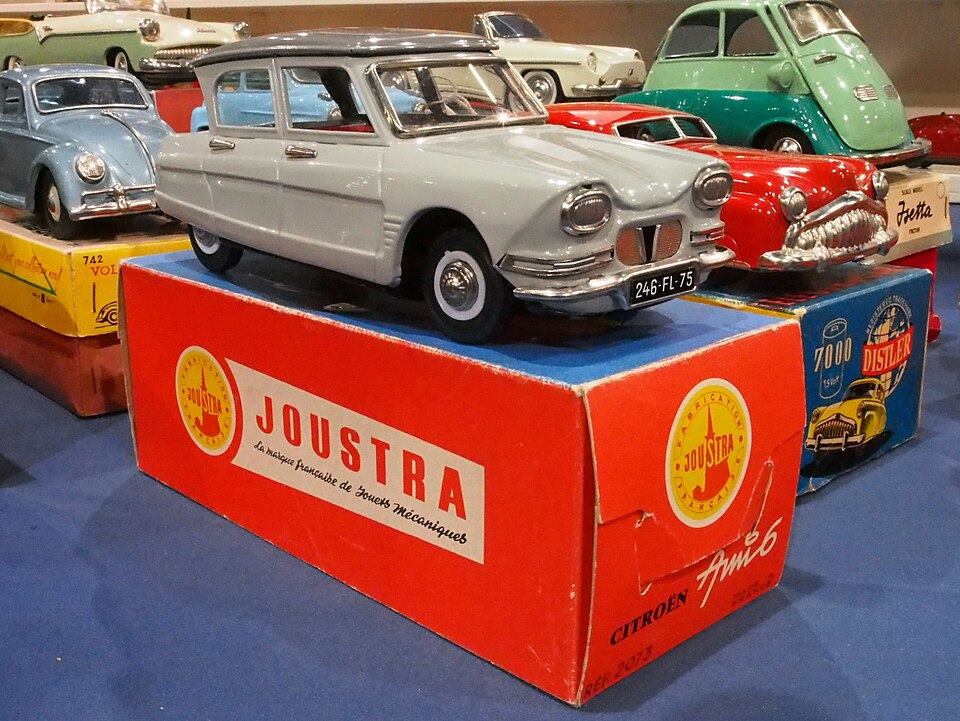 Litho tin toy Citroën Ami 6, Joustra pic3, a model car by Joustra