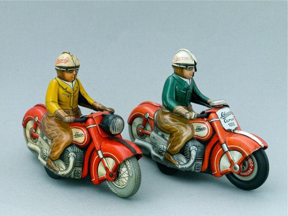 Schuco Curvo ... Schuco Charly (28014110275), a model car by Schuco toys