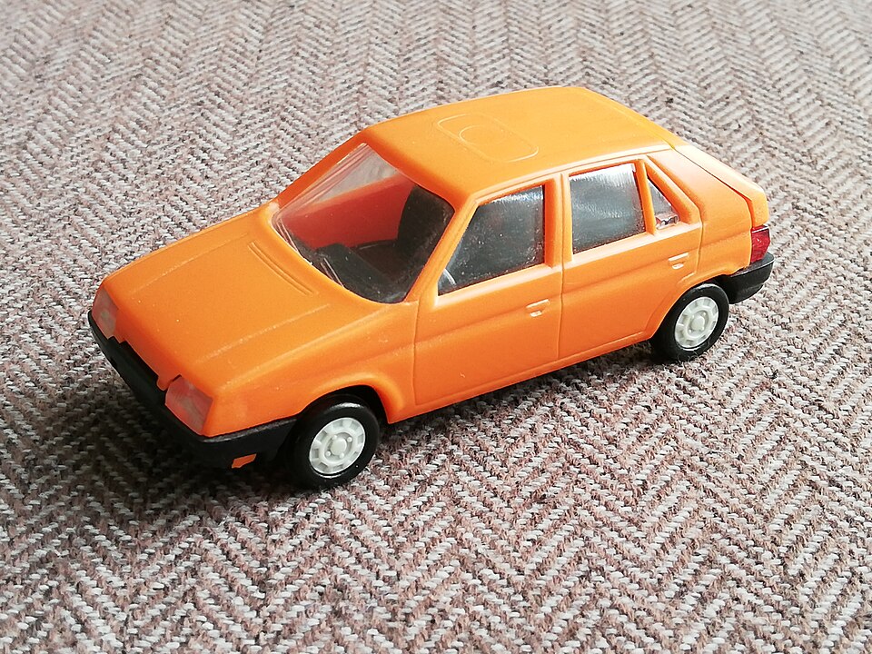 Kaden Miniauto Škoda Favorit, a model car by KDN