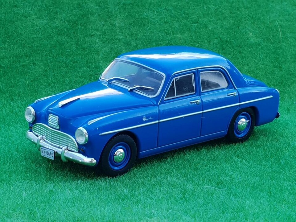 IKA Bergantin (1960) Salvat scale model - 01, a model car by Salvat