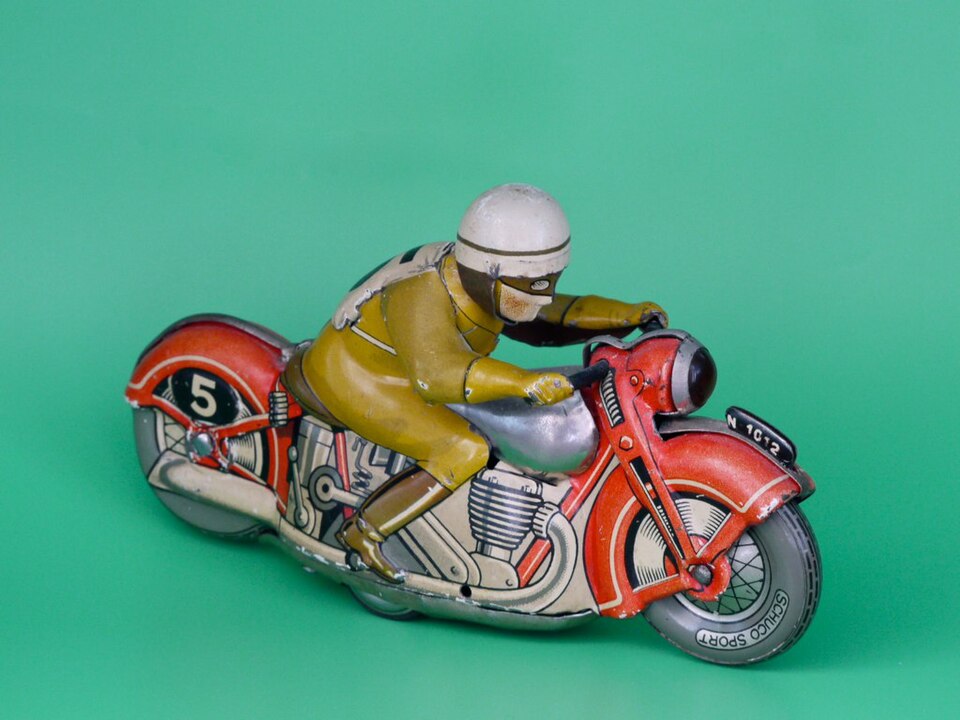 Schuco Sport, made in Germany 1940 (30249074151), a model car by Schuco toys