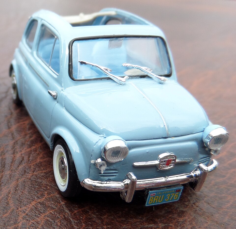 Brumm Fiat 500 America, a model car by Brumm
