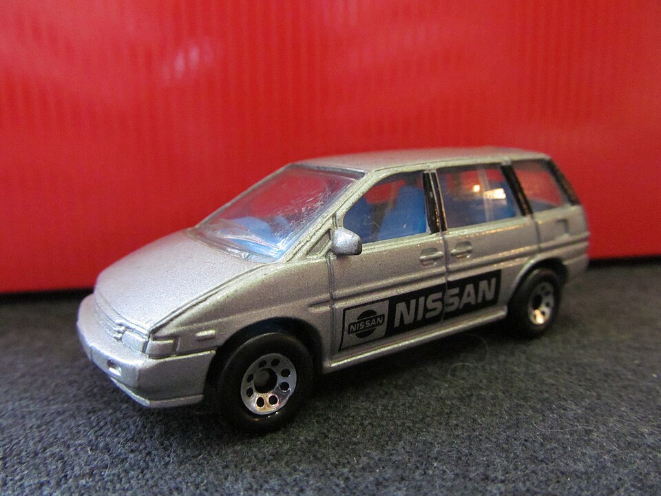 Matchbox Nissan Prairie -2 (8664196783), a model car by Matchbox