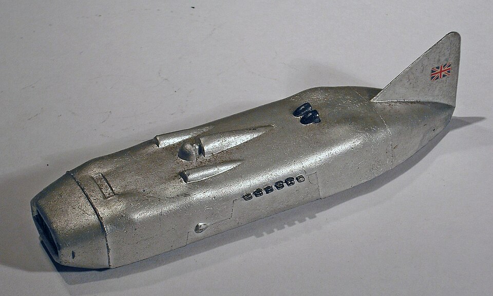 Thunderbolt racing car (Dinky Toys 23m), a model car by Dinky Toy