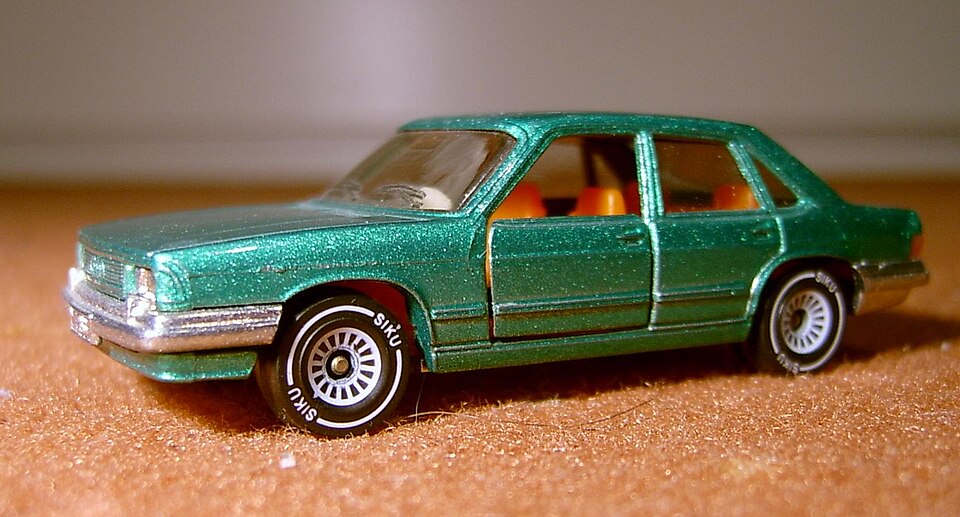 Siku Audi 100 front, a model car by Siku