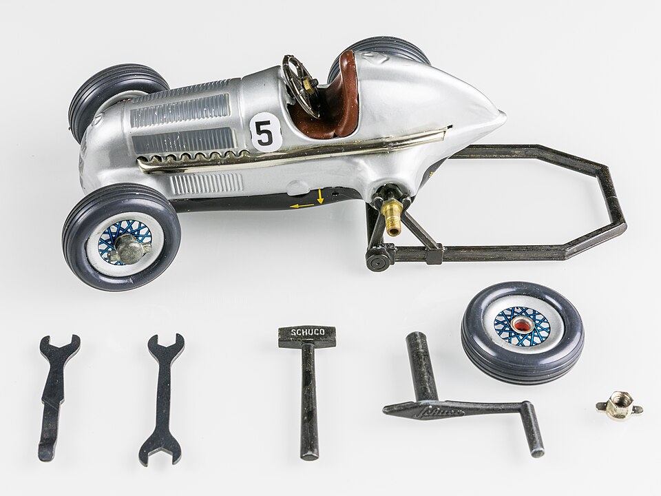 Schuco Studio 1050 Mercedes Grand Prix 1936-92539, a model car by Schuco