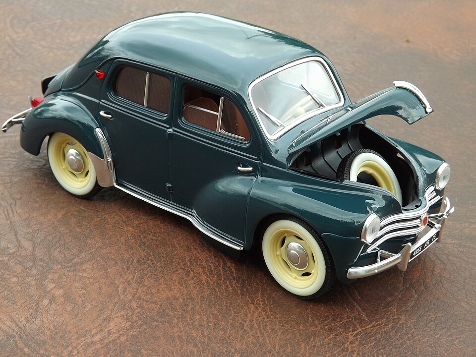 Renault 4CV (1955) in 1-18 scale by Solido in their Prestige series (15264509698), a model car by Solido