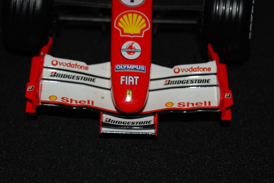 F2005 F1057, a model car by Hot Wheels