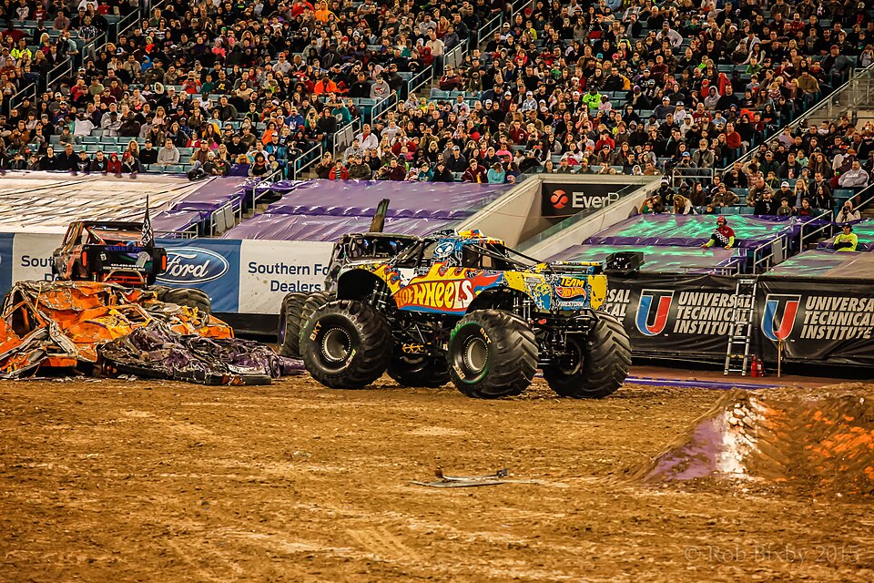 MonsterJam 2-21-15-7263 (16427518008), a model car by Hot Wheels