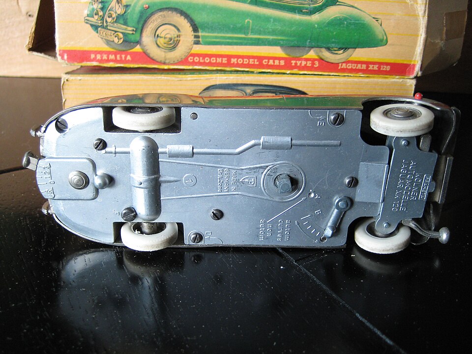 Jaguar XK120 underside (3083877048), a model car by Prämeta