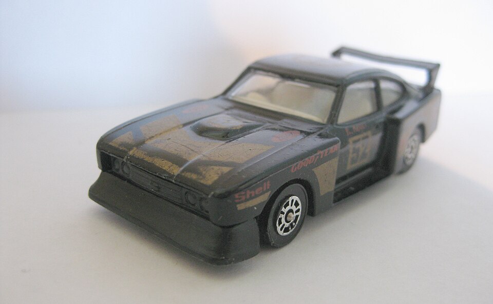 Ford Capri (14829199514), a model car by Corgi toys