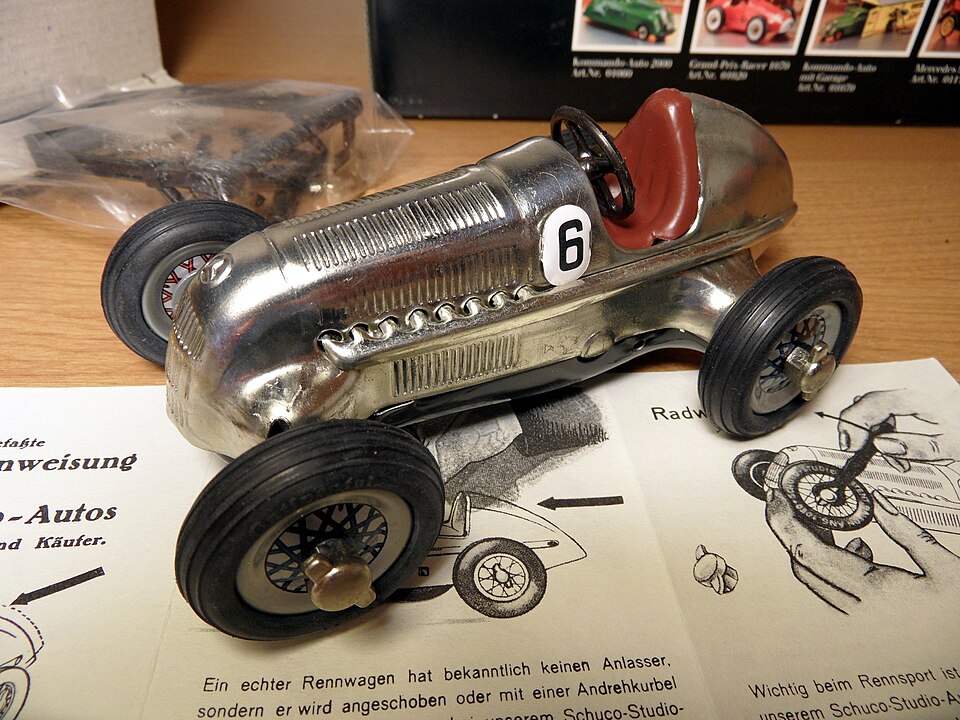 Schuco Studio, a model car by Schuco