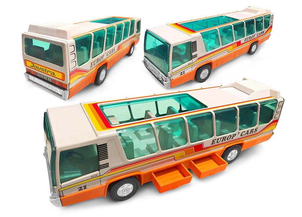 Joustra-Autocar-EuropCars-40cm-tole-toit-ouvrant-coulissant, a model car by Joustra