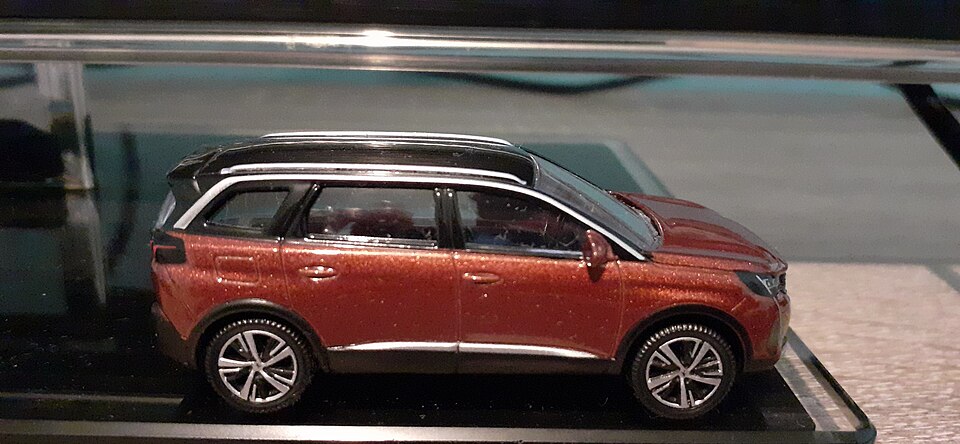 Peugeot 5008 2020, a model car by Norev