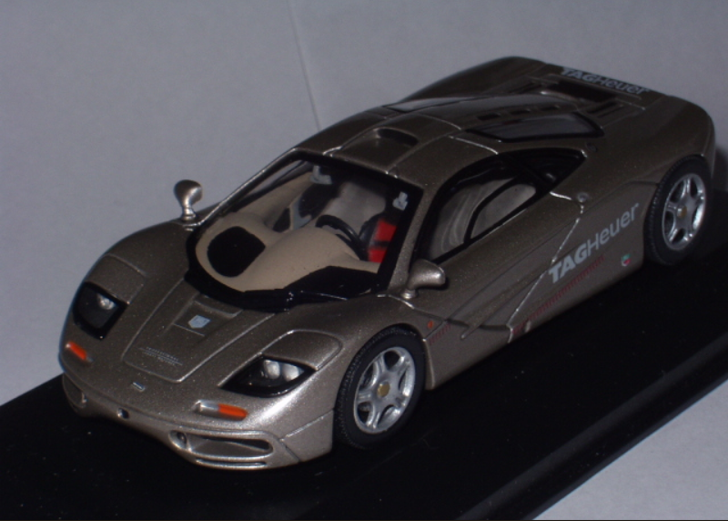 Minichamps's 43 minutes 1 maclaren f1, a model car by Minichamps