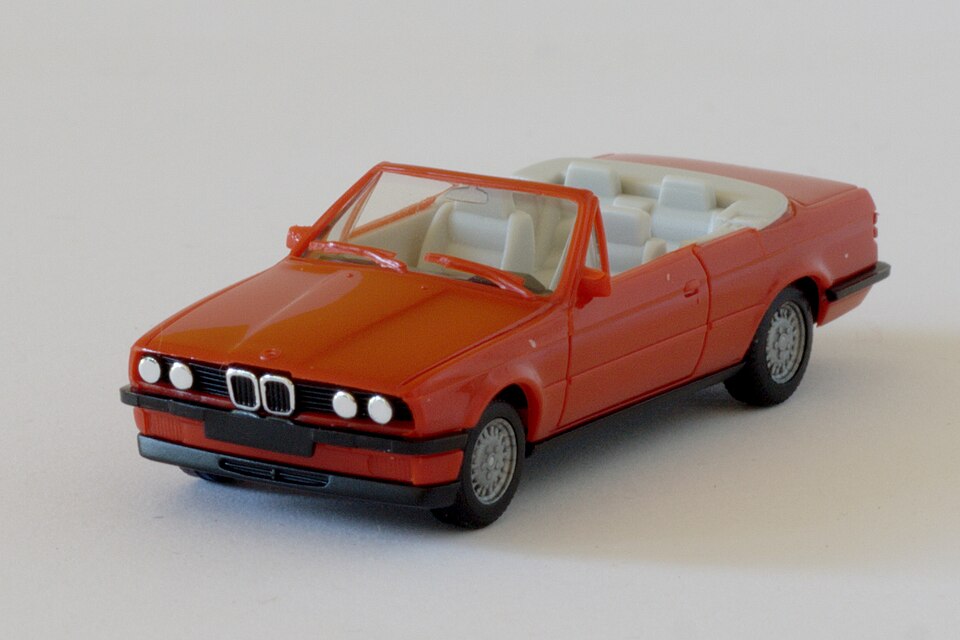 BMW E30 Cabrio (4691132486), a model car by Herpa