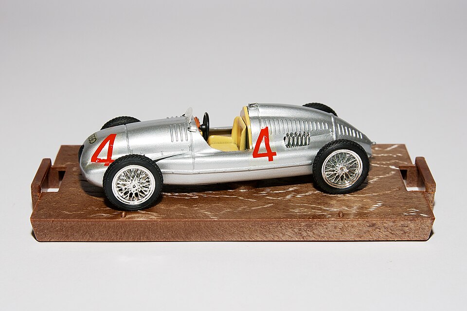 Auto Union tipo D 1938 Brumm ORO R109 (6890769575), a model car by Brumm