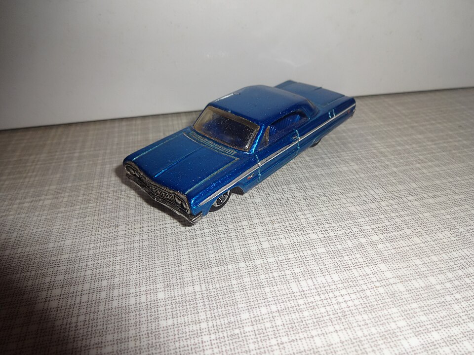 Hot Wheels - Chevrolet Impala 1964, a model car by Hot Wheels