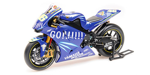 YAMAHA YZR-M1 – VALENTINO ROSSI – WORLD CHAMPION – MOTOGP PHILIP ISLAND 2004 1:4 model