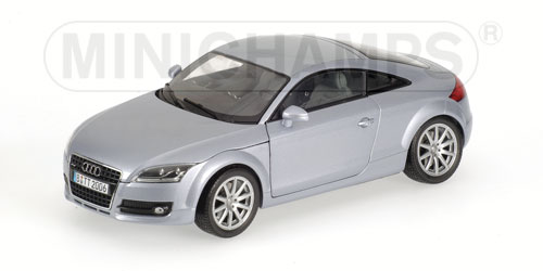 AUDI TT – 2006 – SILVERBLUE METALLIC 1:18 model