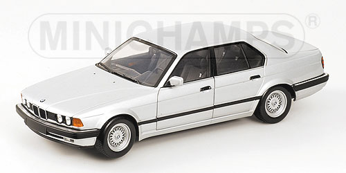 BMW 730I – 1986 – SILVER 1:18 model