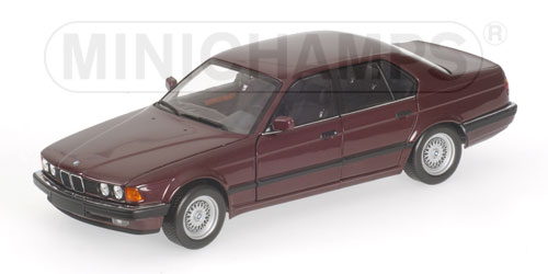 BMW 730I – 1986 – RED METALLIC 1:18 model