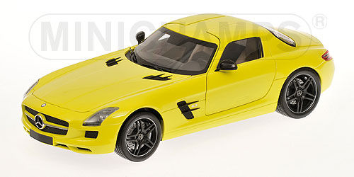 MERCEDES-BENZ SLS AMG – 2010 -YELLOW 1:18 model