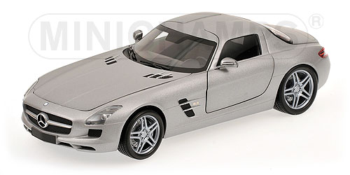 MERCEDES-BENZ SLS AMG – 2010 – GREY 1:18 model