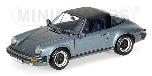 PORSCHE 911 CARRERA TARGA – 1983 – BLUE METALLIC 1:18 model