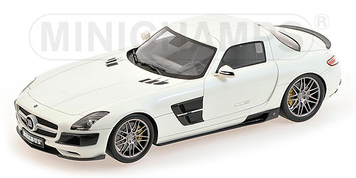 BRABUS 700 BITURBO COUPÉ – 2013 – EDITION # 8 FIRST CLASS COLLECTION L.E. 999 pcs. 1:18 model