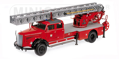 MERCEDES-BENZ L 6600 AERIAL LADDER – DL30 – 1950 L.E. 500 pcs. 1:18 model