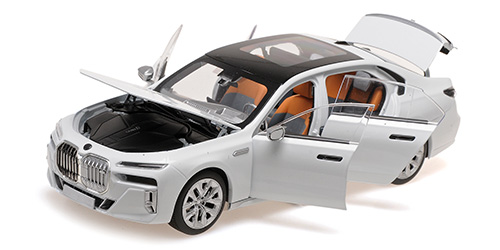 BMW i7 M70 (G70) – 2024 – GREY METALLIC 1:18 model