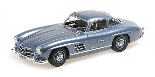 MERCEDES-BENZ 300 SL (W198) – 1955 – LIGHT BLUE METALLIC 1:18 model