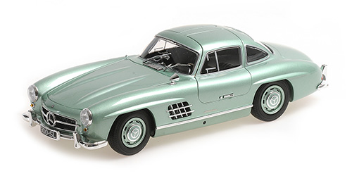 MERCEDES-BENZ 300 SL (W198) – 1955 – LIGHT GREEN METALLIC 1:18 model