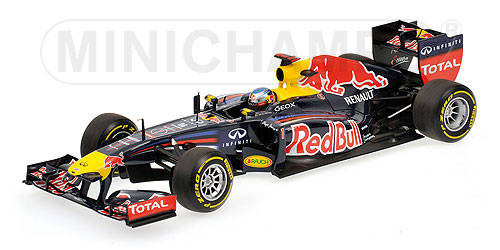 RED BULL RACING – SHOWCAR – SEBASTIAN VETTEL – 2012 L.E. 3000 pcs. 1:18 model