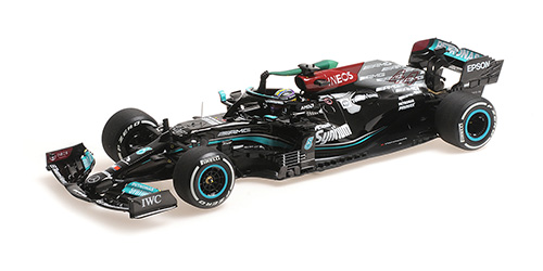 MERCEDES-AMG PETRONAS FORMULA ONE TEAM W12 E PERFORMANCE – HAMILTON – 1ST BRAZILIAN GP 2021 W/FLAG 1:18 model