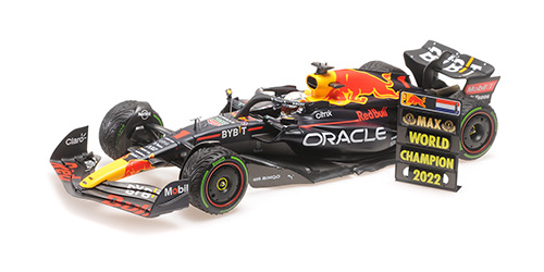 ORACLE RED BULL RACING RB18 – VERSTAPPEN – WINNER JAPANESE GP 2022 – W/PITBOARD – WORLD CHAMPION - L.E. 1602 pcs. 1:18 model