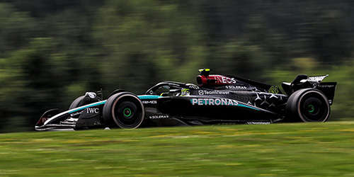 MERCEDES-AMG PETRONAS FORMULA ONE TEAM F1 W15 E PERFORMANCE – LEWIS HAMILTON – AUSTRIAN GP 2024 1:18 model