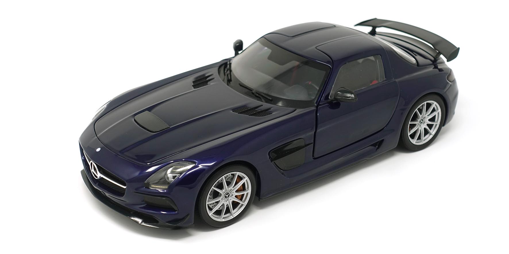 MERCEDES-BENZ SLS AMG BLACK SERIES – 2013 – DESIGNO MYSTIC BLUE – EXCL. SHMEE150 - L.E. 99 pcs. 1:18 model