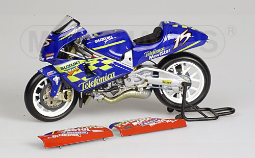 SUZUKI RGV 500 – SETE GIBERNAU – TEAM TELEFONICA MOVISTAR – GP 500 2001 1:12 model