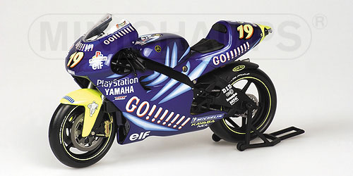 YAMAHA YZR 500 – OLIVER JACQUE – TEAM GAULOISES YAMAHA TECH 3 – GP 500 2001 1:12 model