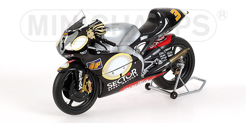 APRILIA RSV250 – MARCO MELANDRI – TEAM MS APRILIA RACING – GP 250 2002 1:12 model