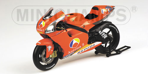 YAMAHA YZR 500 – PERE RIBA – TEAM ANTENA YAMAHA d’ANTIN – MOTOGP 2002 1:12 model